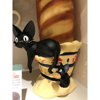 黑貓吉吉咬麵包花盆 預購