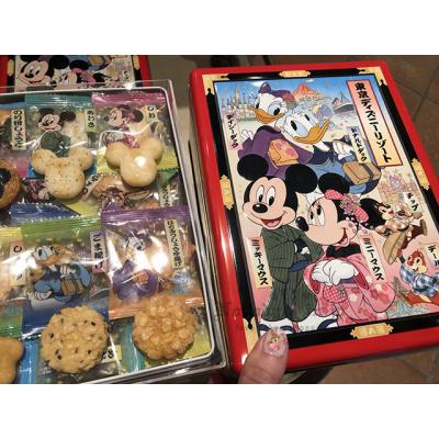 迪士尼樂園米奇米妮和服仙貝鐵盒-2月底出貨 預購
