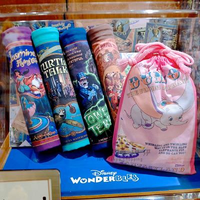 迪士尼樂園Wonder Collectables系列小飛象/樂雅/達菲/海龜六款一套束口袋組-5月初出貨 預購