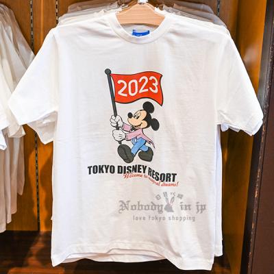 迪士尼樂園米奇舉旗2023短袖上衣-5月初出貨 預購