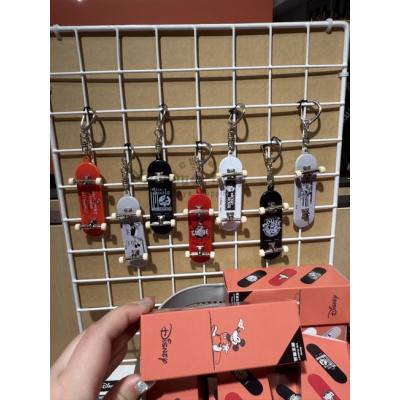 迪士尼期間限定展米奇旅行計畫滑板鑰匙圈盲盒(VIP下標限定請勿自行下單)