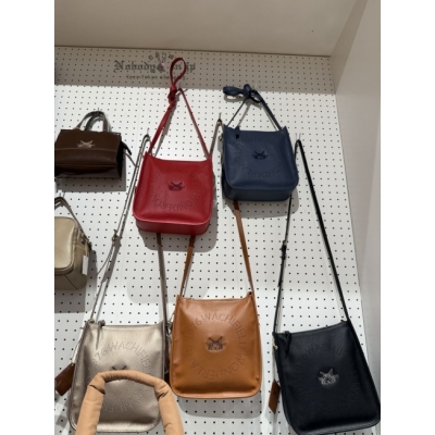 瓦奇菲爾德達洋小刺繡1976皮革斜背包(VIP下標限定請勿自行下單)