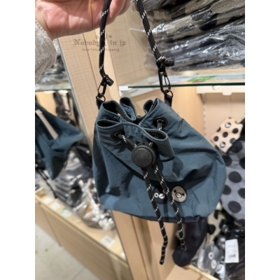 Suica企鵝粗圓繩束口隨身斜背包(VIP下標限定請勿自行下單)