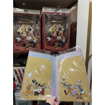 迪士尼商店舞濱店25週年A4資料夾(VIP下標限定請勿自行下單)