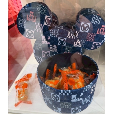 迪士尼商店奶油牡蠣米果布面禮盒(VIP下標限定請勿自行下單)