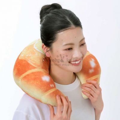 迪士尼商店米奇麵包屋系列 U 型枕(VIP下標限定請勿自行下單)