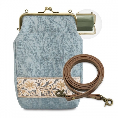 AYANOKOJI花朵刺繡蕾絲隨身斜背包