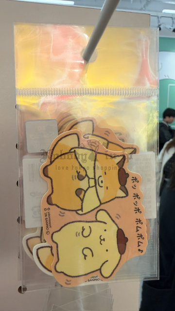 橫溝友里朗萌綺盟 x Sanrio聯名2入造型貼紙