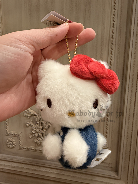Sanrio kitty經典側坐絨毛吊飾 現貨