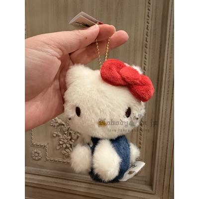 Sanrio kitty經典側坐絨毛吊飾 現貨