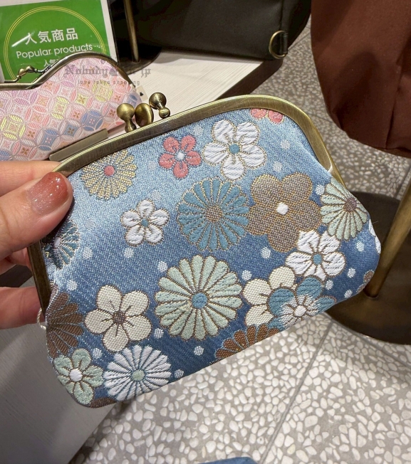 LINE_ALBUM_0905收單10月出貨（Ayanokoji日本製口金包專區）_250831_4_結果.jpg