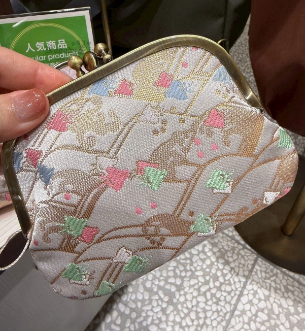 LINE_ALBUM_0905收單10月出貨（Ayanokoji日本製口金包專區）_250831_2_結果.jpg