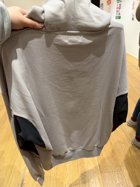 LINE_ALBUM_1123 1100收單12月中出貨（達洋六本木原畫展）_251124_17_結果.jpg