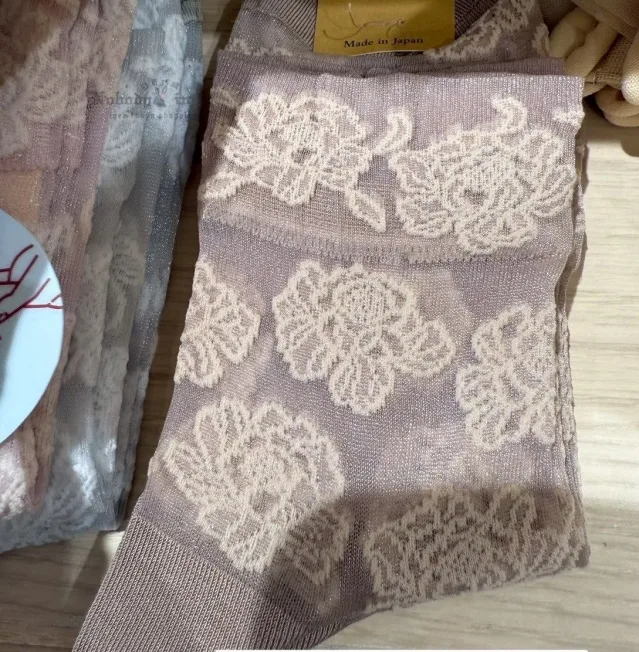 1758801938137525.jpg LINE_ALBUM_0920收單10月中出貨(日本製品牌襪區、靴下屋,因容易缺色以現場為主)_250925_3_結果.jpg