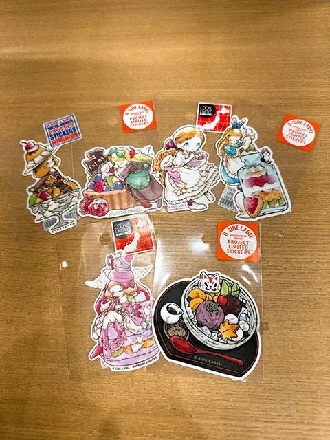 B-SIDE LABEL 可愛印刷防水UV加工M號貼紙 特價現貨 原價120