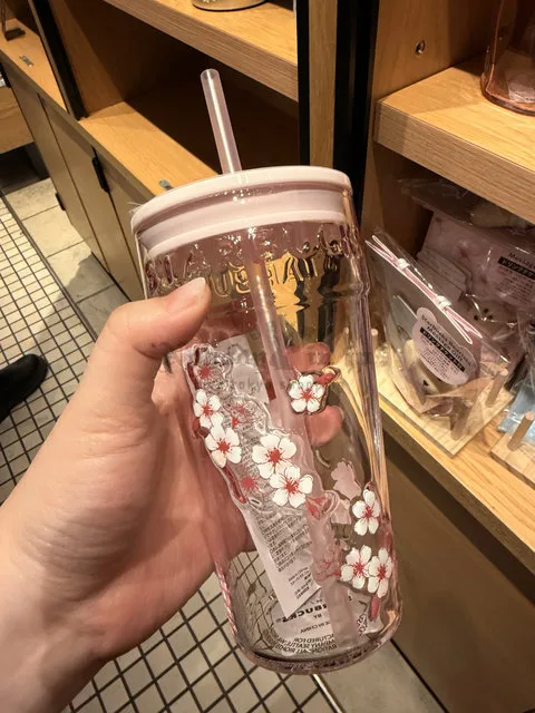 Starbucks 2026 櫻花系列473ml耐熱玻璃吸管杯(VIP下標限定請勿自行下單)