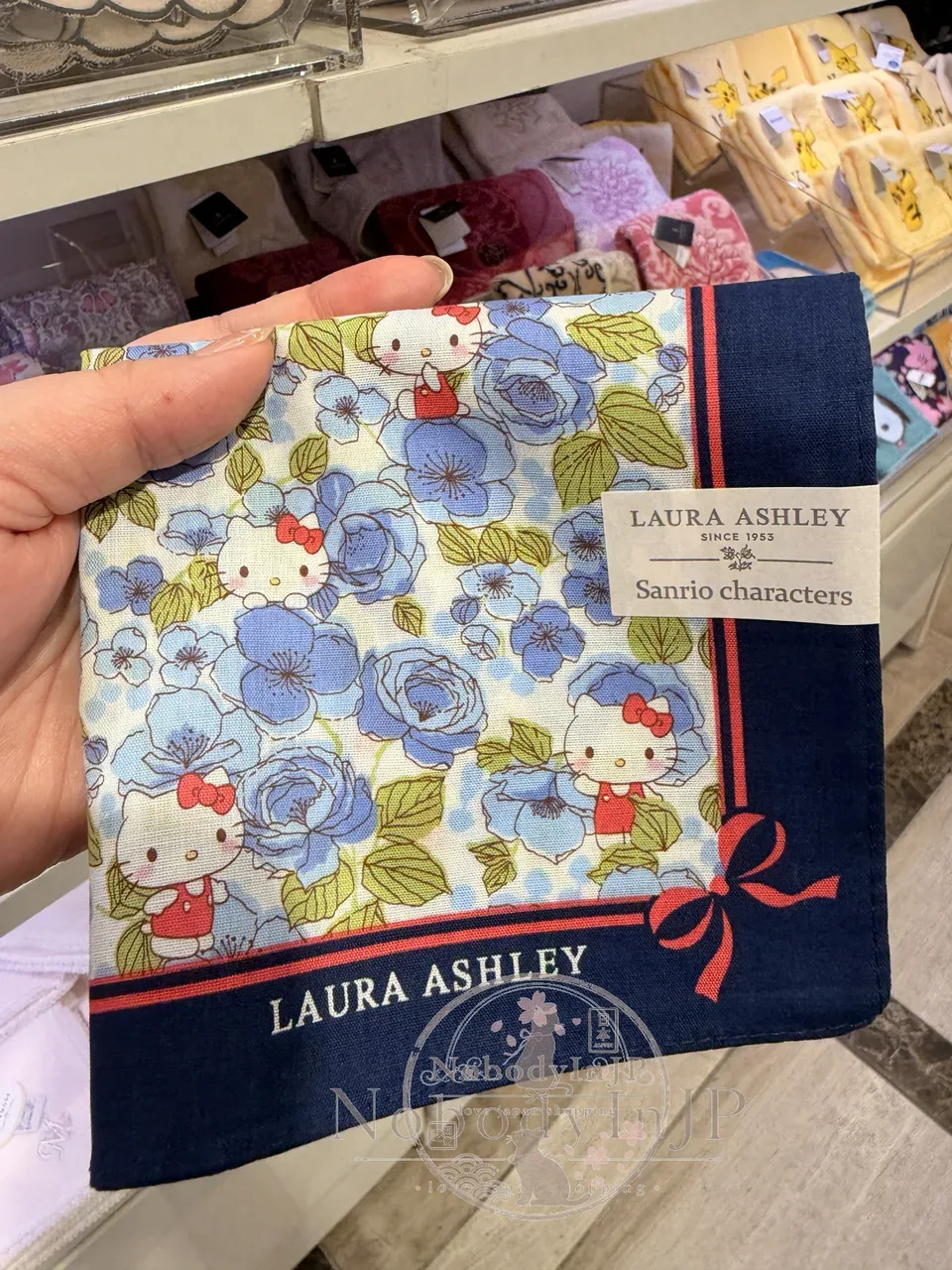 Laura Ashley x Sanrio聯名日本製春夏花卉手帕