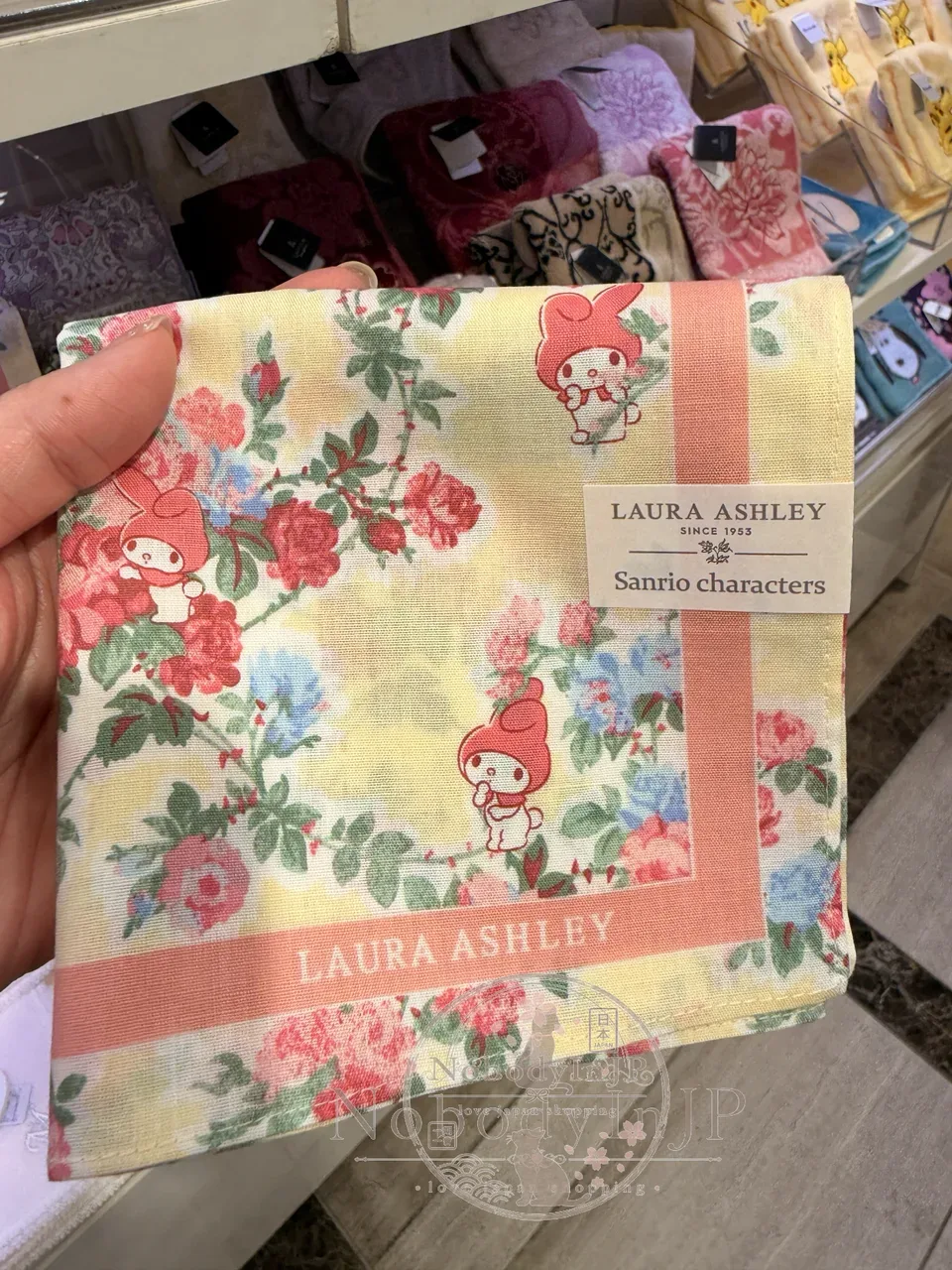 Laura Ashley x Sanrio聯名日本製春夏花卉手帕