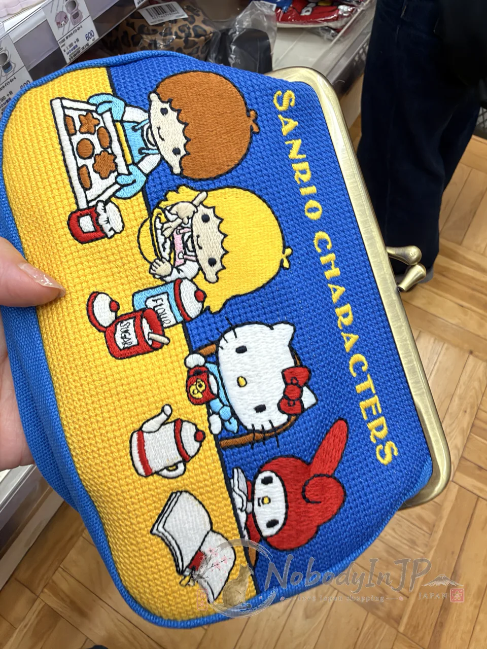 Sanrio華麗刺繡口金收納包 特價