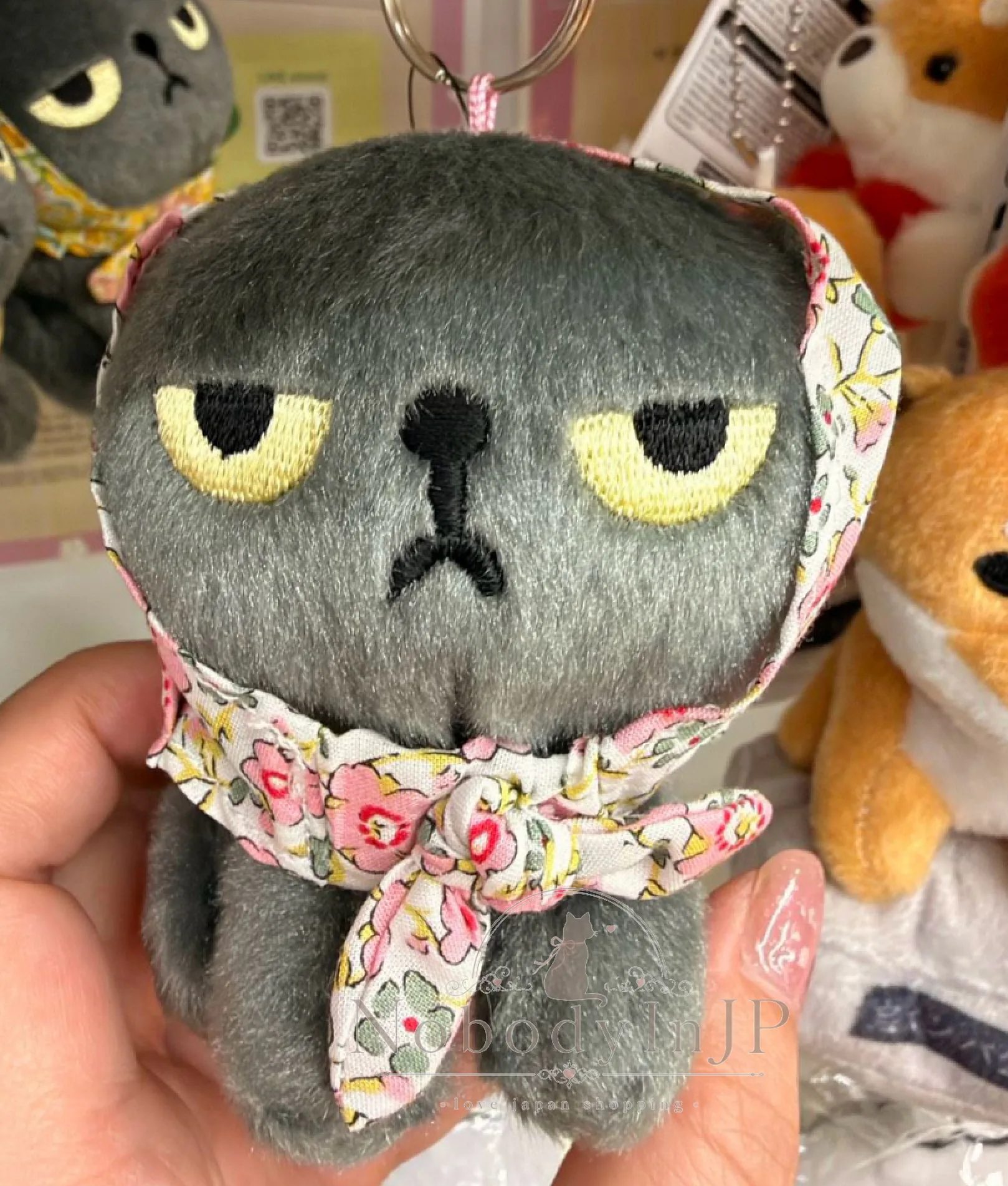 Angry Machiko Flower 真知子不爽貓花絲巾絨毛吊飾 特價