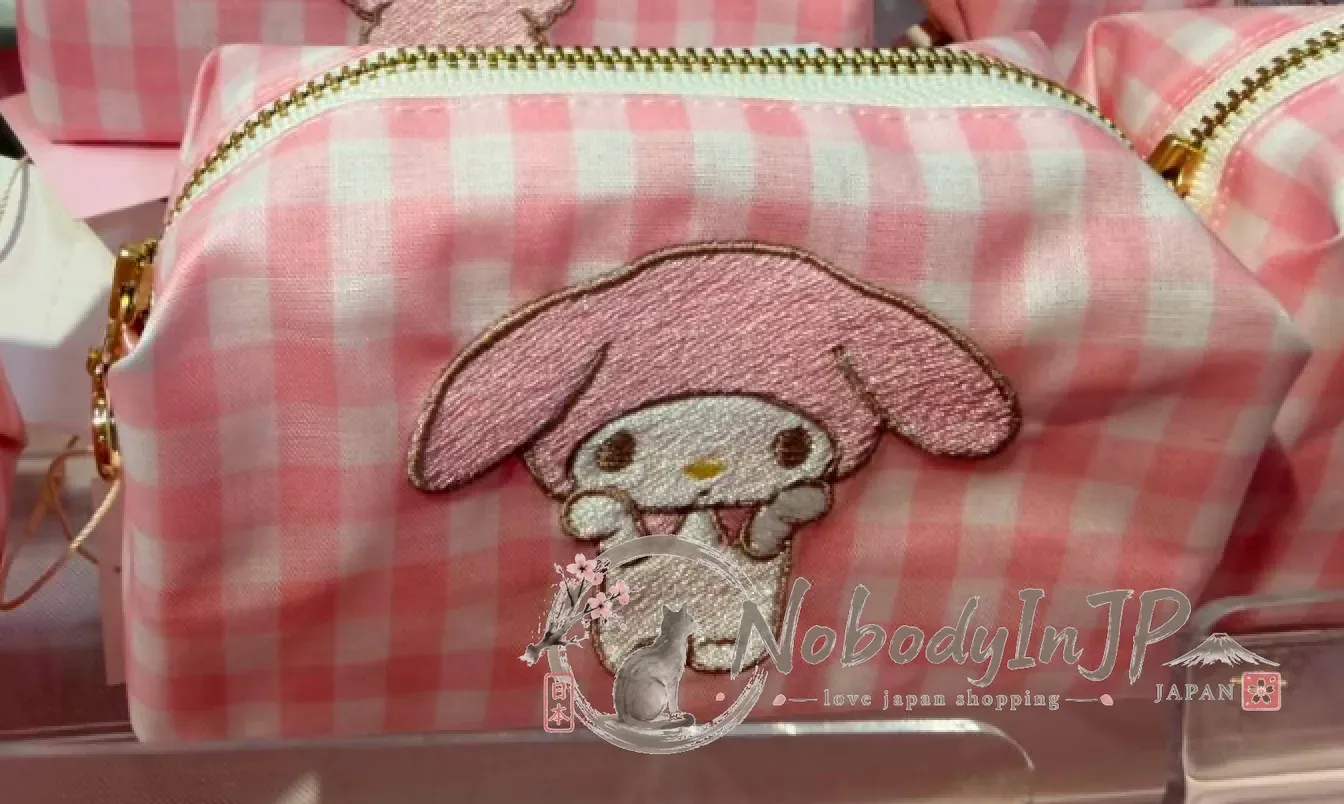 Sanrio伊勢丹期間限定展刺繡防潑水拉錬小物包