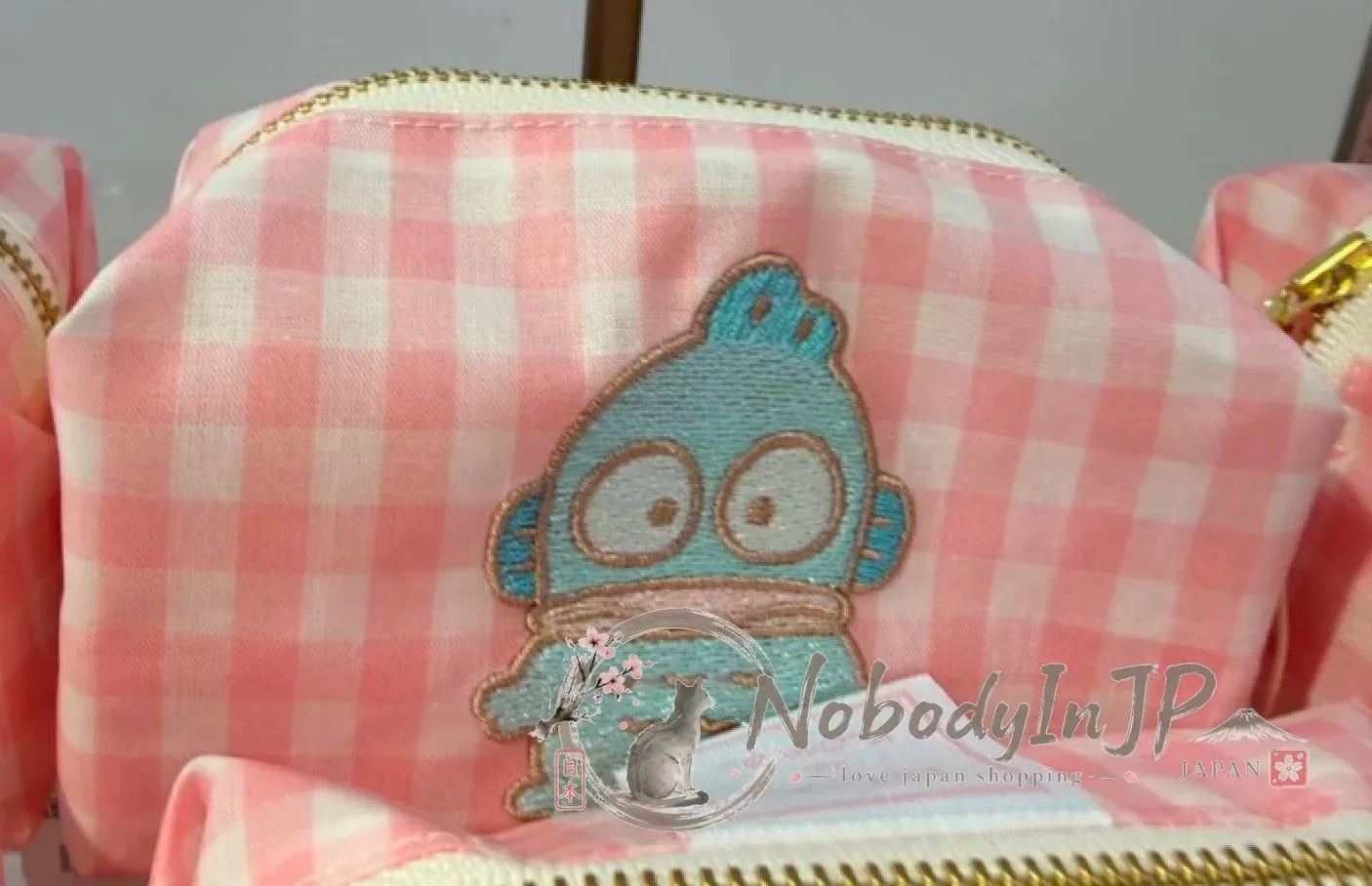 Sanrio伊勢丹期間限定展刺繡防潑水拉錬小物包