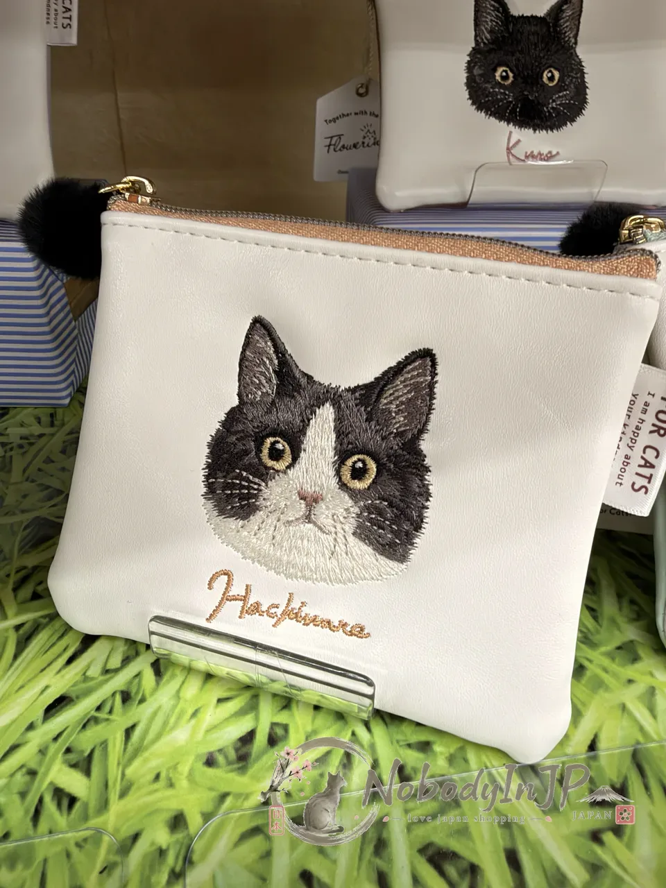 FLOWERING貓系刺繡毛球合皮拉錬袋 特價