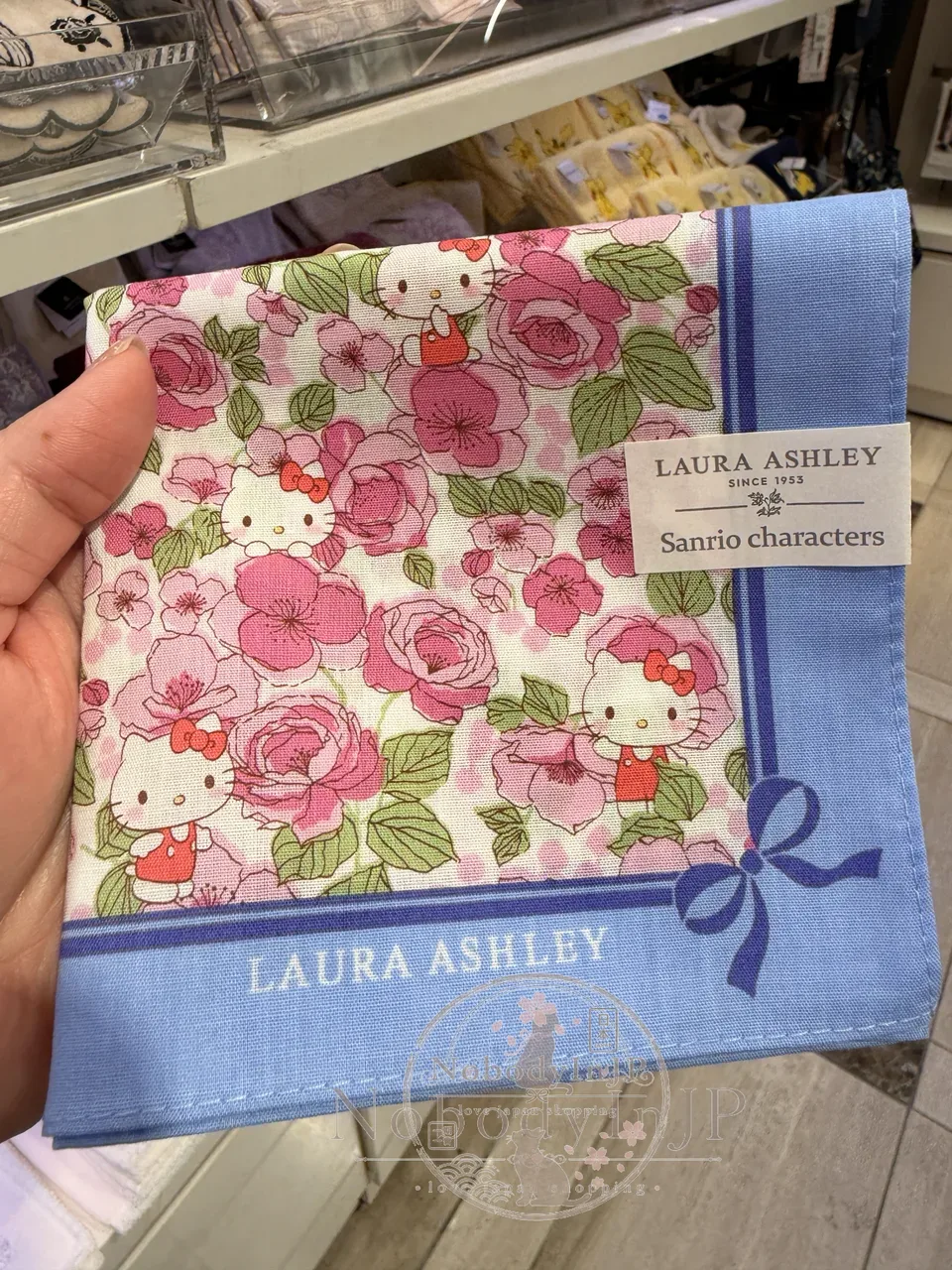 Laura Ashley x Sanrio聯名日本製春夏花卉手帕