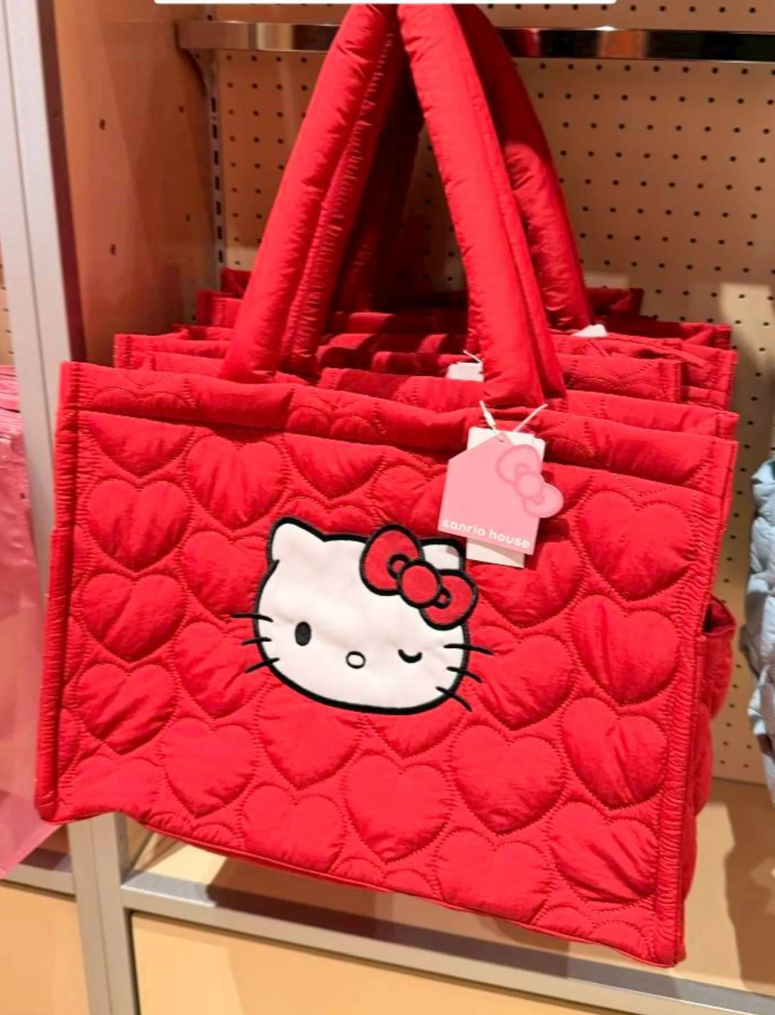 Sanrio house愛心絎縫肩背包