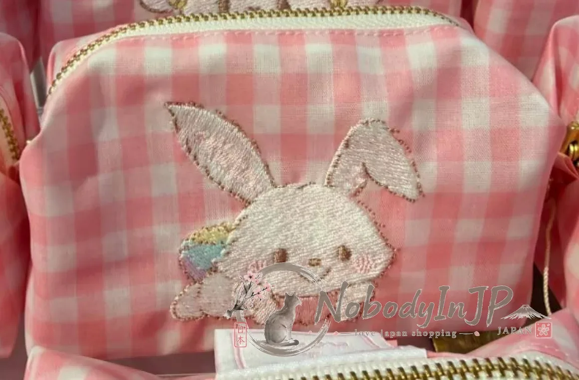 Sanrio伊勢丹期間限定展刺繡防潑水拉錬小物包