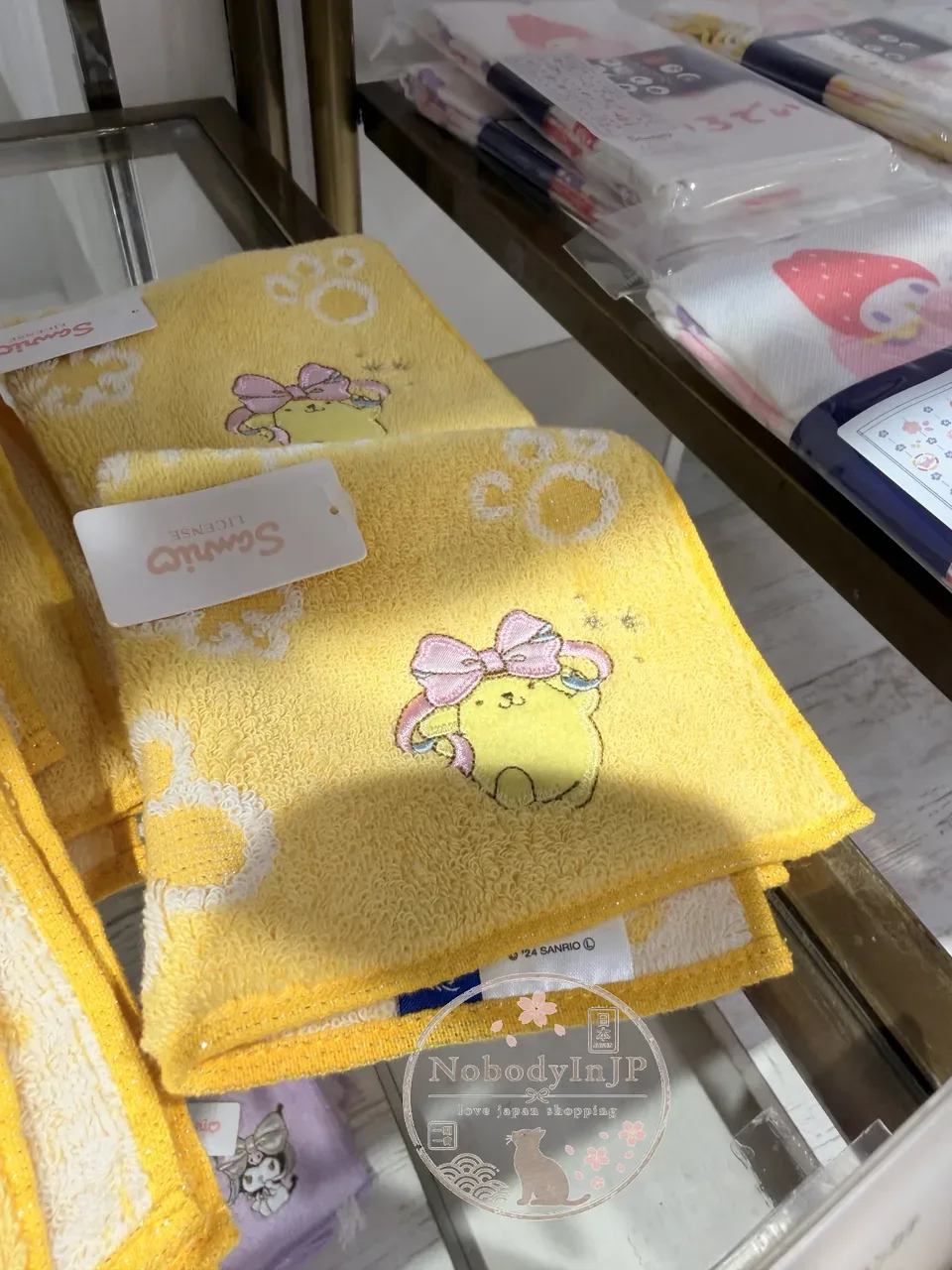 Sanrio伊勢丹期間限定展絲帶與字母刺繡方巾