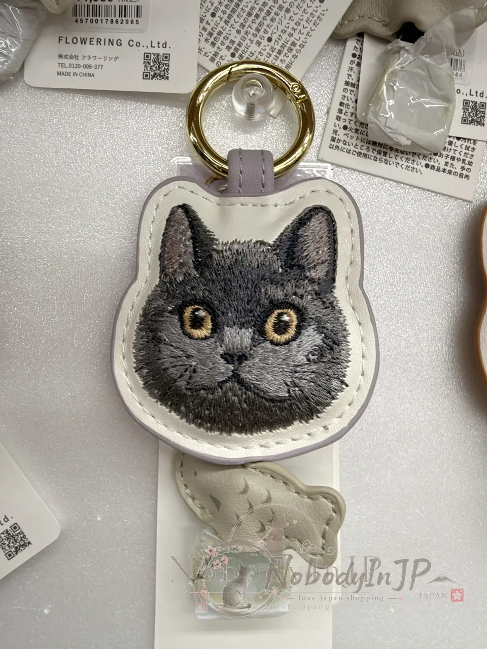 FLOWERING猫咪刺繡小魚伸縮繩吊飾 特價