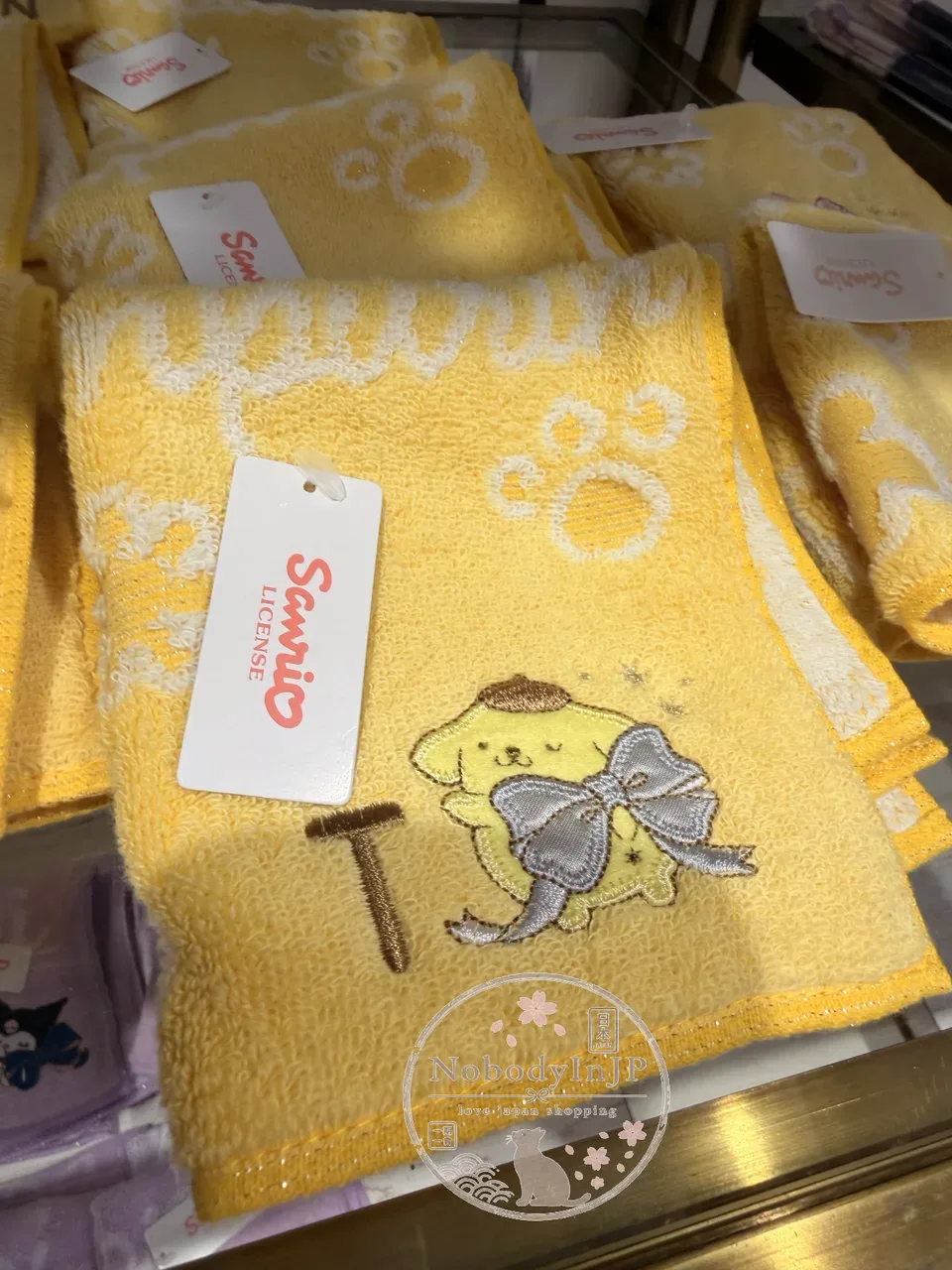 Sanrio伊勢丹期間限定展絲帶與字母刺繡方巾
