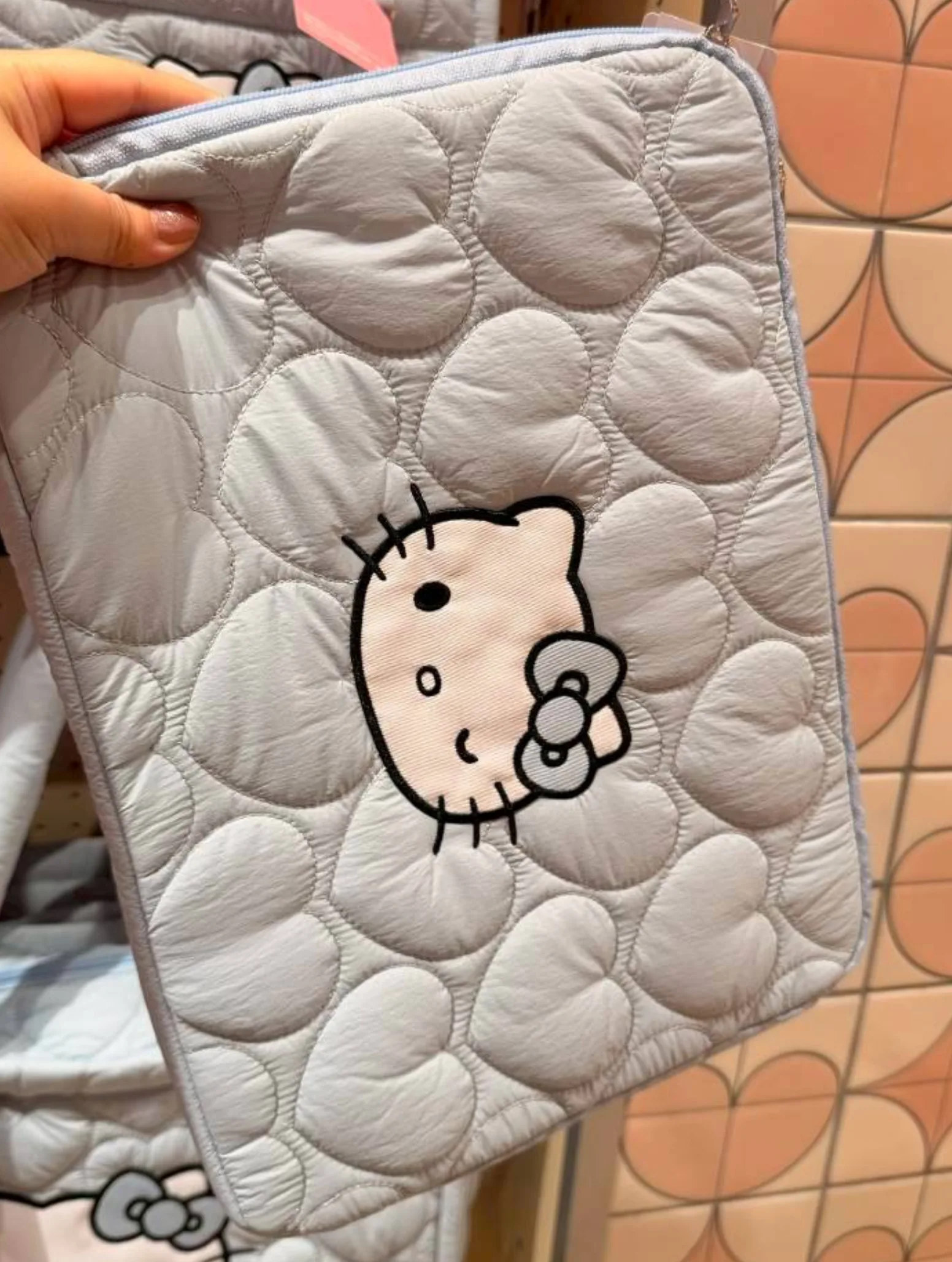 Sanrio house愛心絎縫筆電包