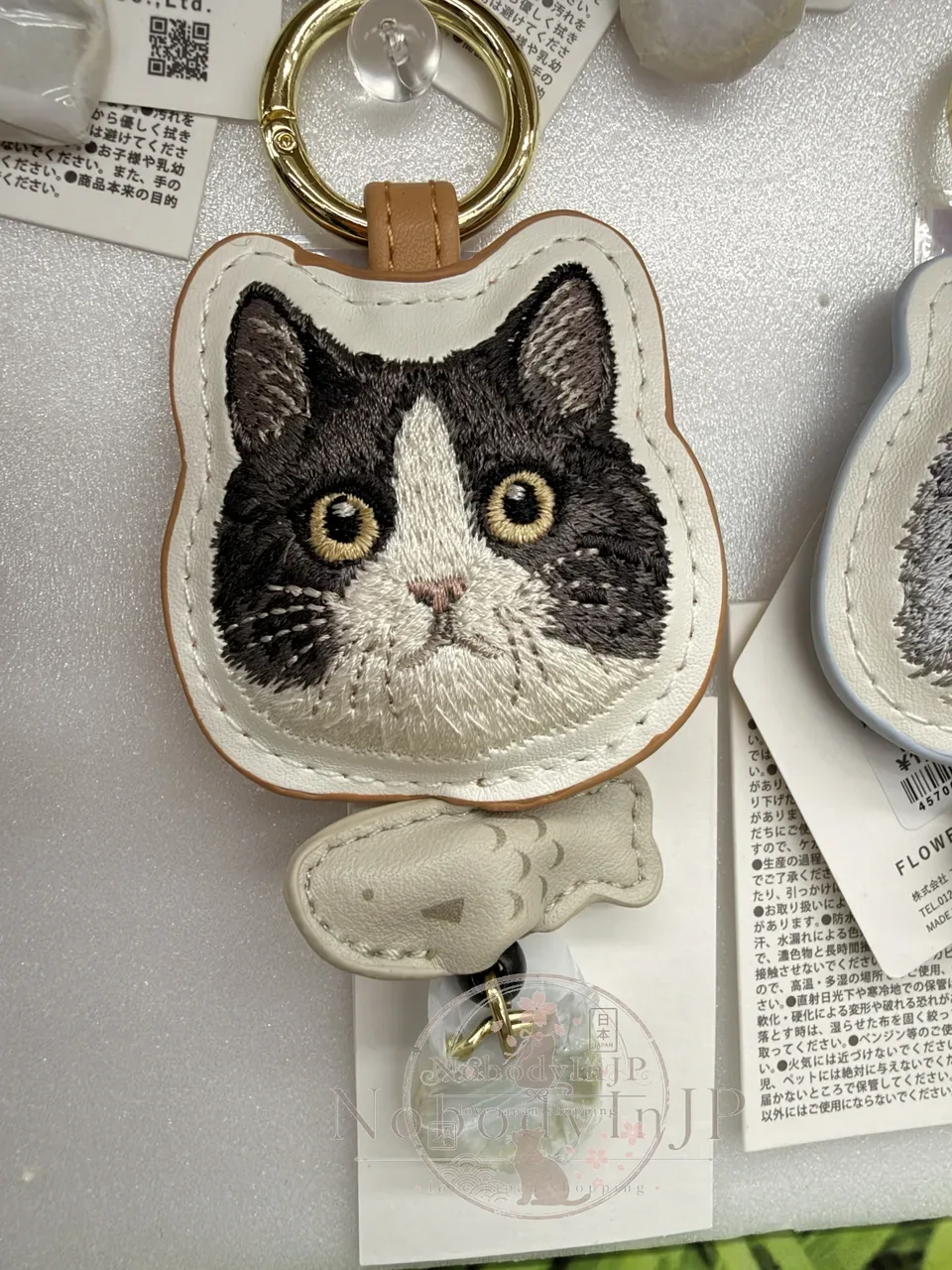 FLOWERING猫咪刺繡小魚伸縮繩吊飾 特價