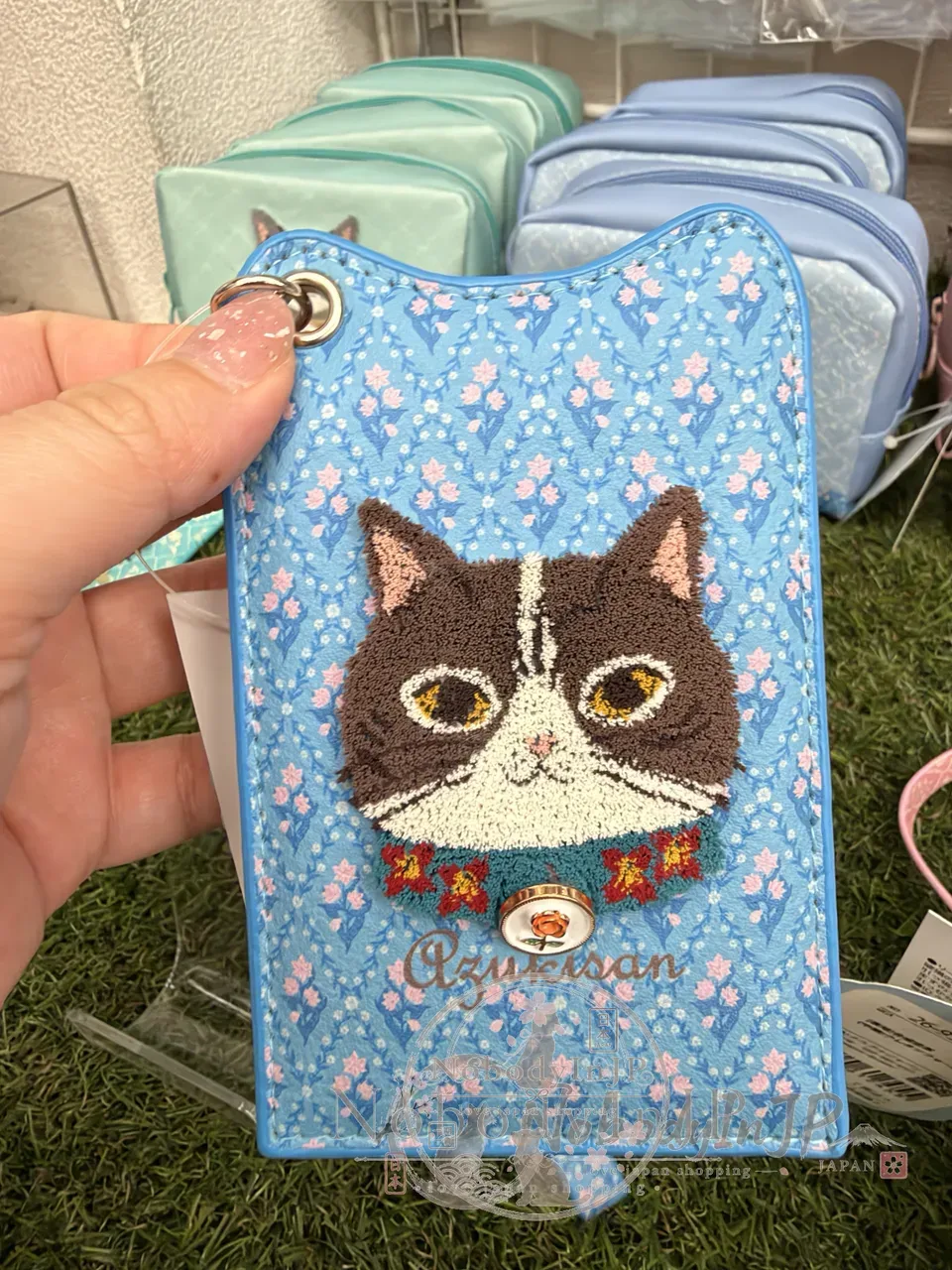 Kusuguru洋裝貓咪合皮刺繡伸縮票卡套 特價 