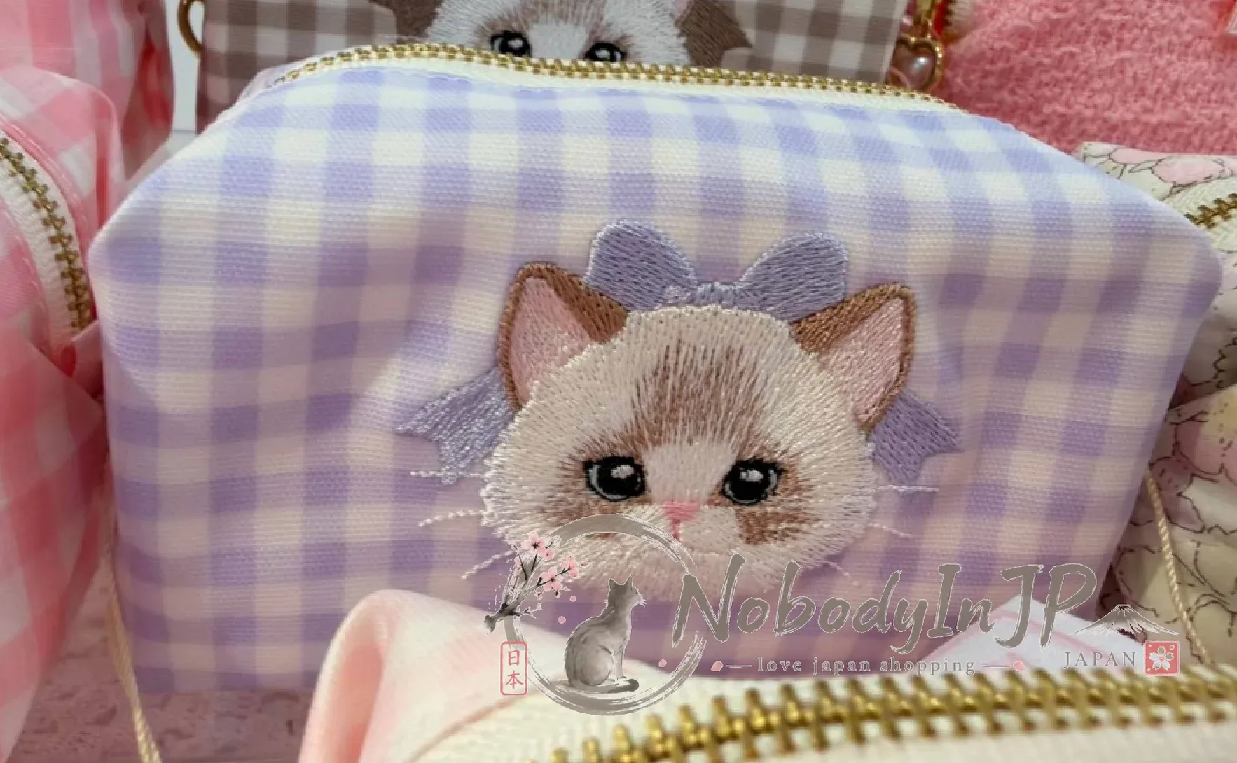 Sanrio伊勢丹期間限定展刺繡防潑水拉錬小物包