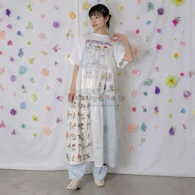 Scolar花卉刺繡x棉質蕾絲x薄紗混紡吊帶連身裙
